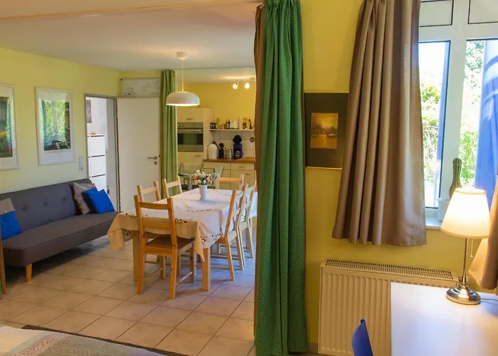 Wonderful Renovated With Great Location Appartement *