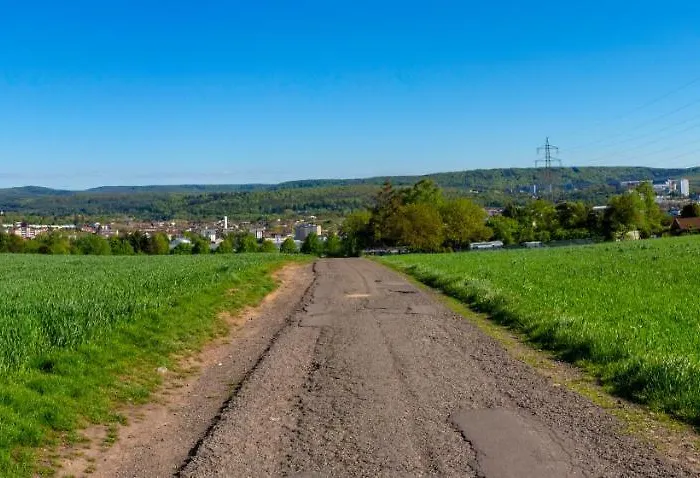 Wonderful Renovated With Great Location Апартаменты *